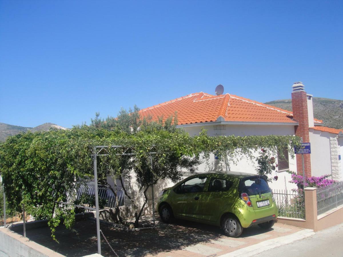 Villa Ferienhaus Maria Trogir Exterior foto