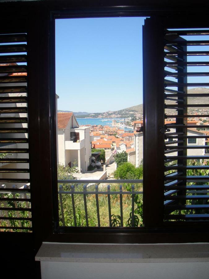 Villa Ferienhaus Maria Trogir Exterior foto
