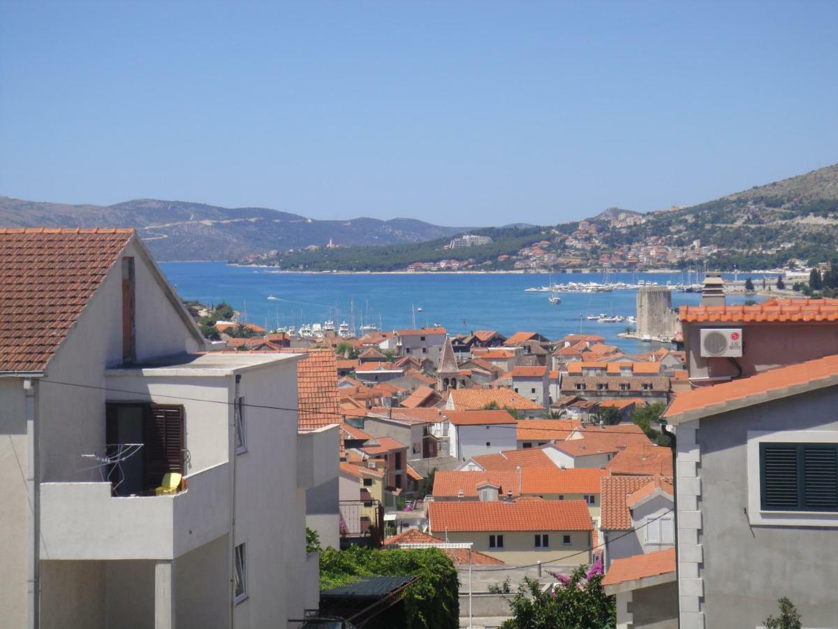 Villa Ferienhaus Maria Trogir Exterior foto