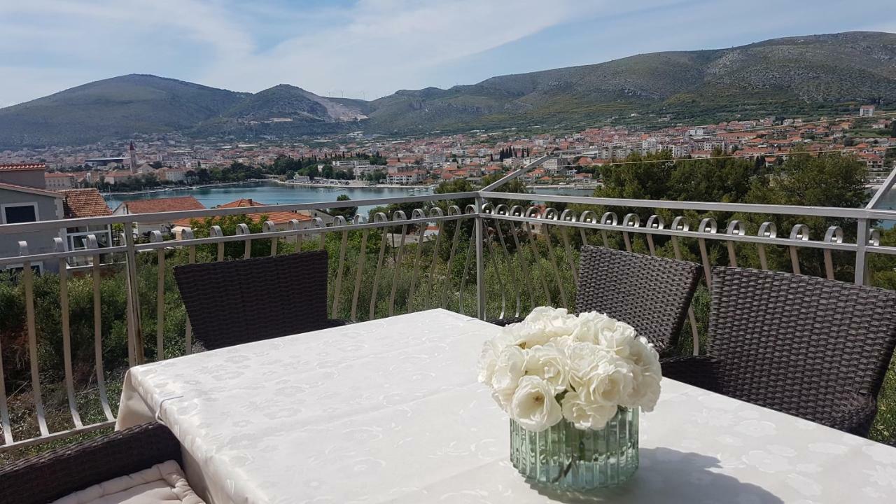 Villa Ferienhaus Maria Trogir Exterior foto