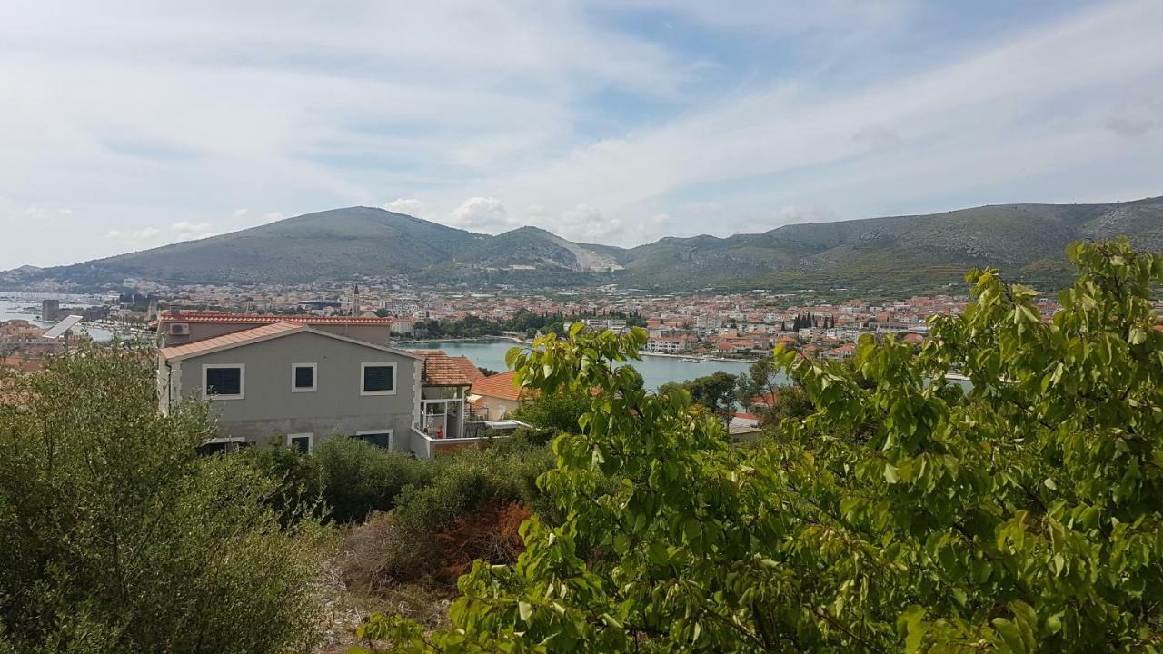 Villa Ferienhaus Maria Trogir Exterior foto