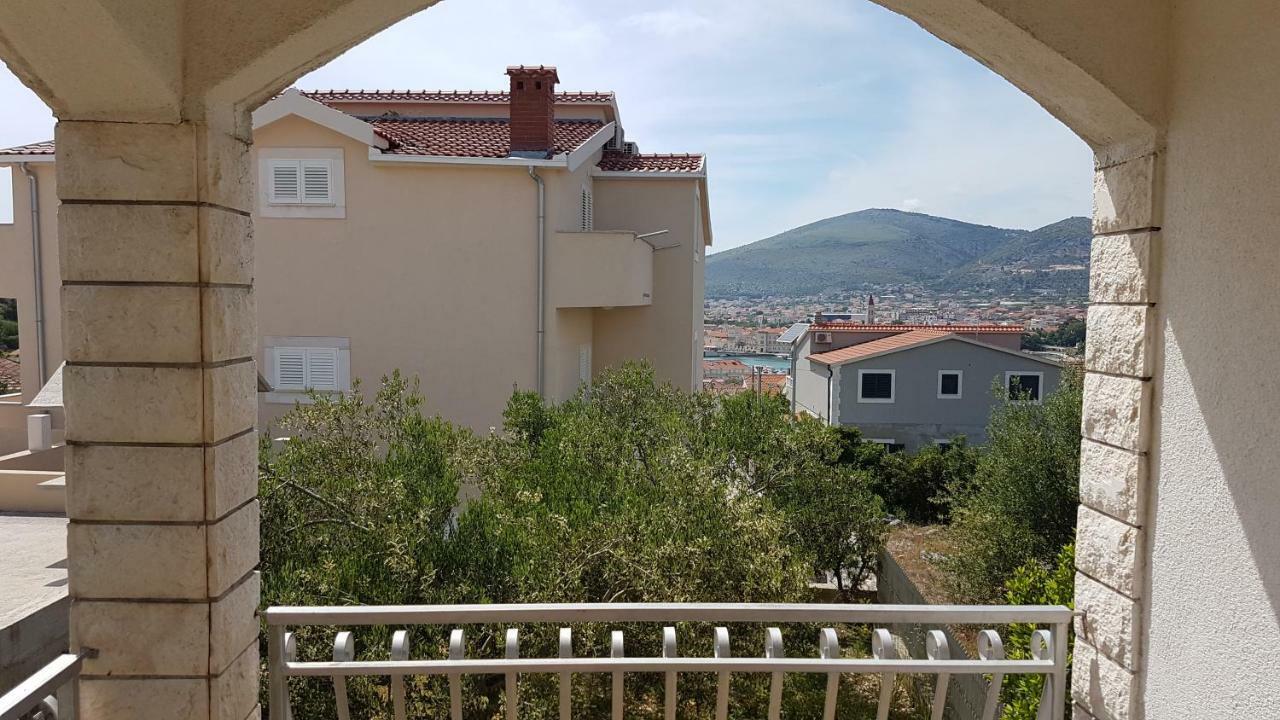 Villa Ferienhaus Maria Trogir Exterior foto