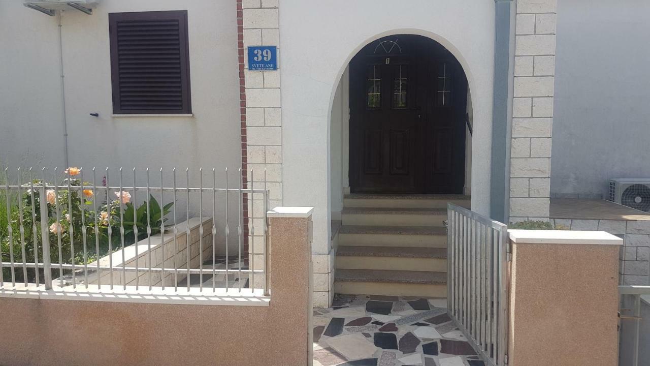 Villa Ferienhaus Maria Trogir Exterior foto