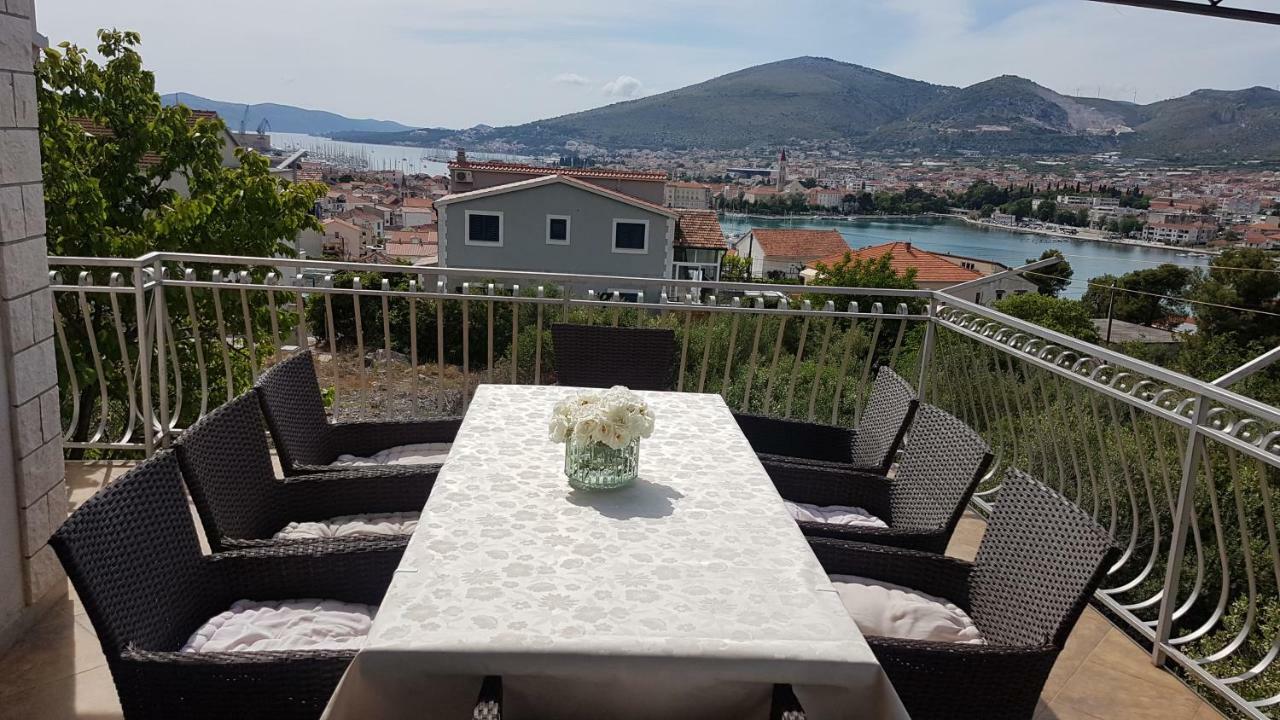 Villa Ferienhaus Maria Trogir Exterior foto